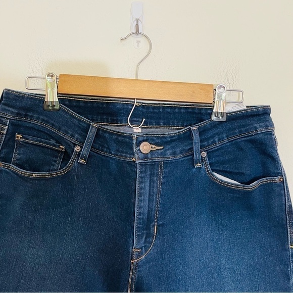 Levi’s Hi-Rise Denim Shorts Women Size 31 Blue Pockets Stretch - Picture 7 of 13